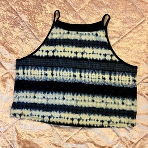 Torrid Blue and Cream Tie-Dye Crop Top Size 3